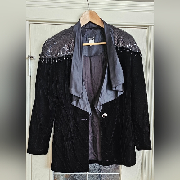 Vintage Blazer in Black Velvet - Picture 2 of 8